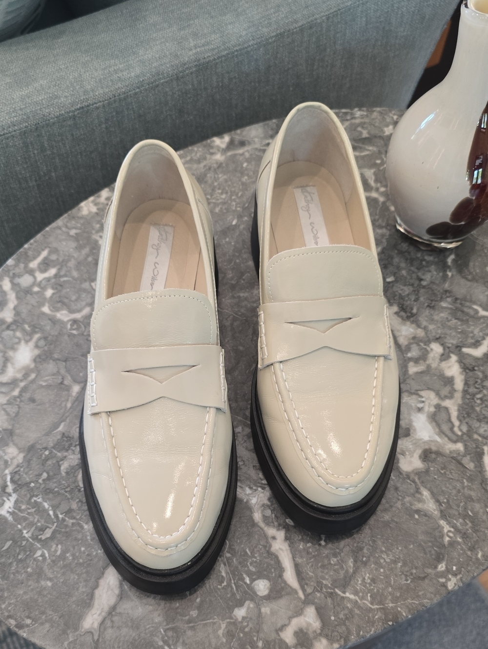 NEW Kathryn Wilson New Zealand - Thorton Loafers - Cream Patent Leather